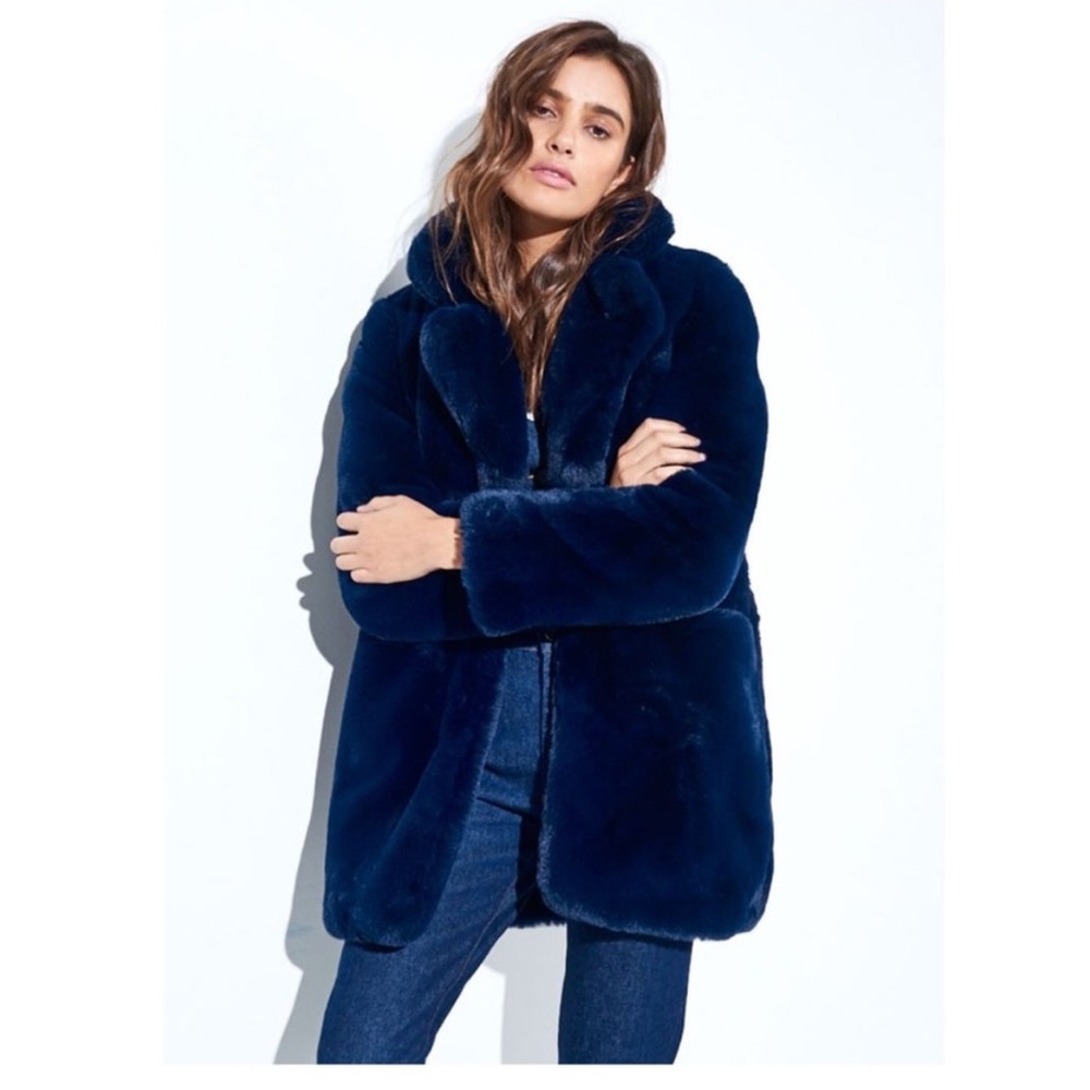 APPARIS Sophie Navy Blue Plush Faux Fur Coat